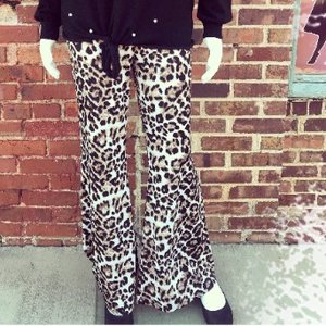 Plus-size Leopard Print Pants - perfect for making a bold statement! Long leg Friendly😍